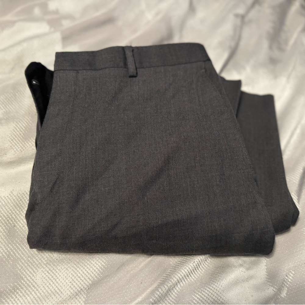 Men’s grey Like new dress pants.‎ Joseph A Bank. 34x30
